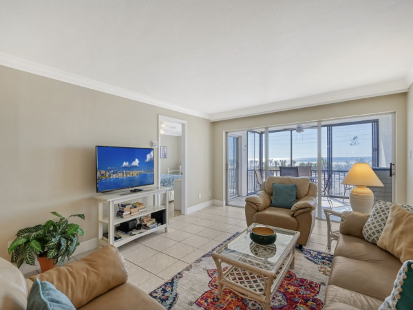Charming Siesta Key Two Bedroom Vacation Rental